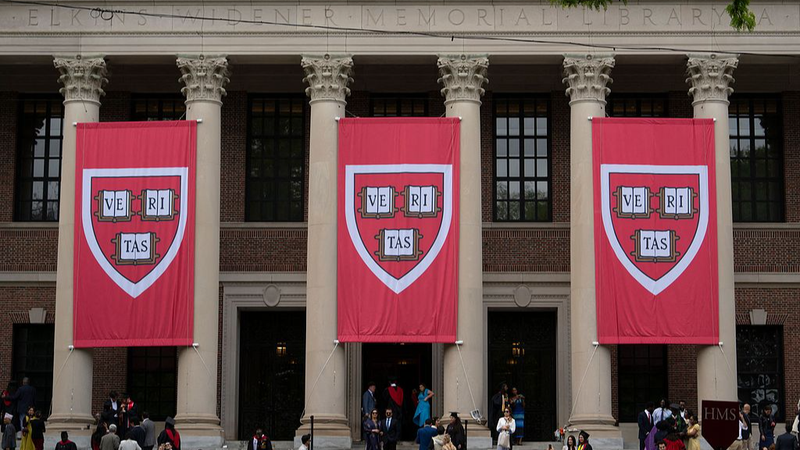 Tòa án chặn lệnh cấm của Trump đối với sinh viên quốc tế của Harvard Tòa án chặn lệnh cấm của Trump đối với sinh viên quốc tế của Harvard