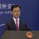 06M80W1W1C1P65R63GS2 - Thế Giới Trong Tầm Tay Người phát ngôn Bộ Ngoại giao Trung Quốc tố cáo NATO phỉ báng và vượt quyền video poster