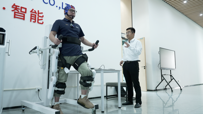 Cách mạng Công nghệ BCI tại Tứ Xuyên Cải thiện Điều trị Thần kinh Cách mạng Công nghệ BCI tại Tứ Xuyên Cải thiện Điều trị Thần kinh video poster