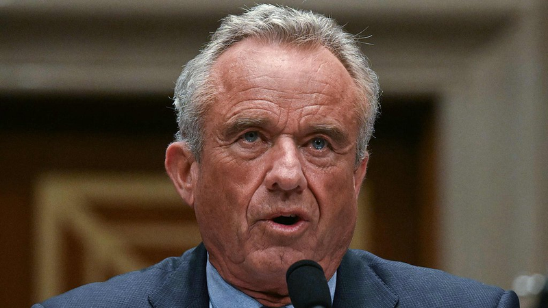 18NOEHT0TBEBX21OWC4H - Thế Giới Trong Tầm Tay Kennedy sa thải tất cả 17 cố vấn vắc-xin của CDC trong cuộc cải tổ táo bạo