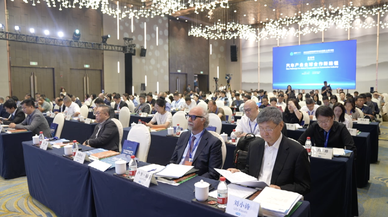 46B3B7L5RLVARXRYBAK0 - Thế Giới Trong Tầm Tay Xuất khẩu ô tô tại Trung Quốc Đại lục tăng vọt nhờ làn sóng xe năng lượng mới video poster