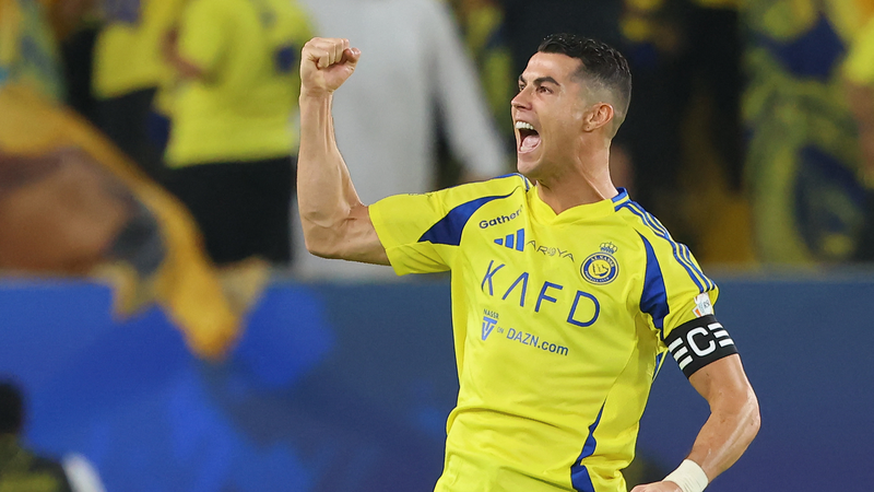 Ronaldo tuyên bố ‘Al Nassr mãi mãi’ với gia hạn hai năm Ronaldo tuyên bố 'Al Nassr mãi mãi' với gia hạn hai năm