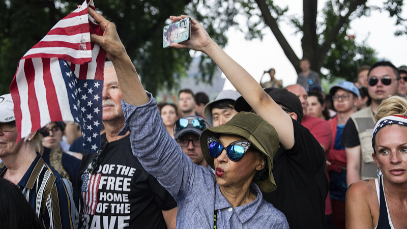 Cuộc diễu hành xa hoa của Trump: Tham vọng táo bạo hay cảnh tượng tốn kém?