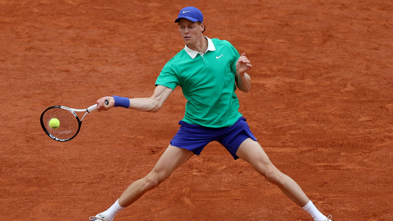 Sinner gây sốc Djokovic, nhắm đến vinh quang tại Roland-Garros Sinner gây sốc Djokovic, nhắm đến vinh quang tại Roland-Garros