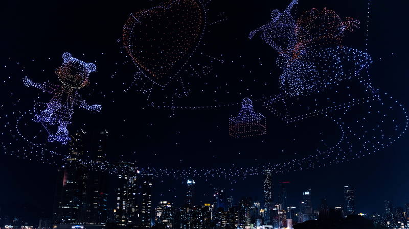 7E3SZV8R2S6ZUJV6NZN2 - Thế Giới Trong Tầm Tay Buổi biểu diễn ánh sáng bằng drone ở Trùng Khánh phá kỷ lục Guinness