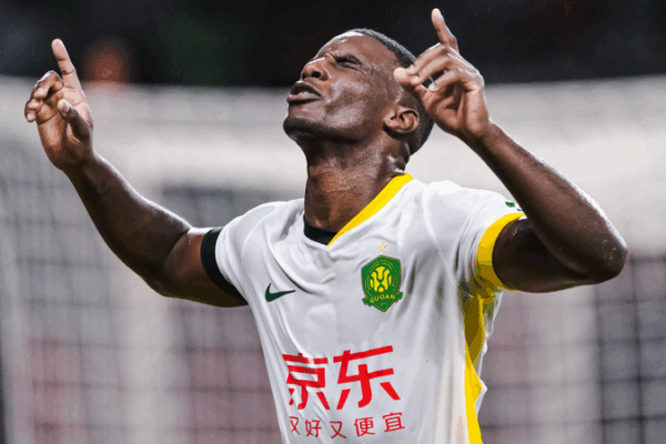 Cú hat-trick của Abreu thắp sáng chiến thắng thứ 400 của Bắc Kinh tại CSL Cú hat-trick của Abreu thắp sáng chiến thắng thứ 400 của Bắc Kinh tại CSL