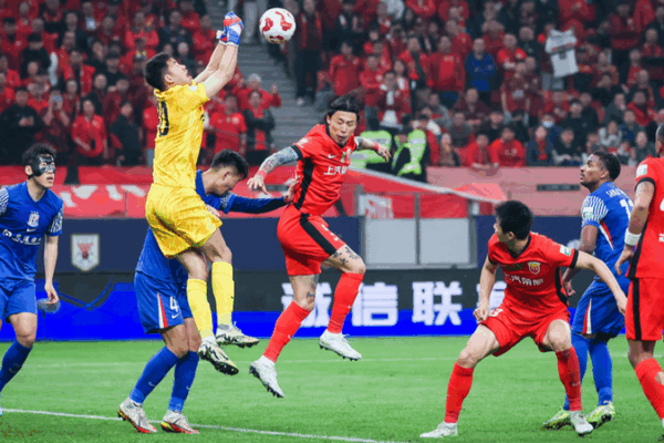 Shenhua thắng 3-2 trong trận derby hấp dẫn tại CFA Cup Shenhua thắng 3-2 trong trận derby hấp dẫn tại CFA Cup