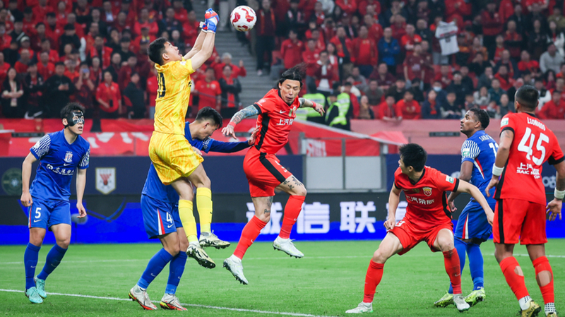 8ZU07IQRT7BKDYV7XRBR - Thế Giới Trong Tầm Tay Shenhua thắng 3-2 trong trận derby hấp dẫn tại CFA Cup