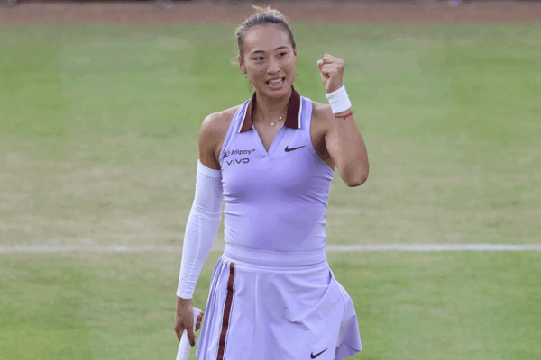 Zheng Qinwen Tỏa Sáng Trong Chiến Thắng Vất Vả Tại Queen's Club