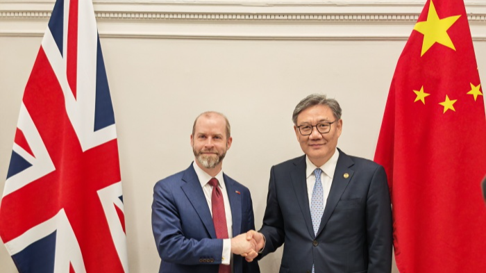 Bộ trưởng Thương mại Đại lục Trung Quốc gặp Reynolds của Anh tại London Bộ trưởng Thương mại Đại lục Trung Quốc gặp Reynolds của Anh tại London