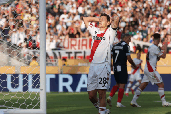 River Plate bị Monterrey cầm hòa 0-0 trong trận đấu căng thẳng tại Club World Cup River Plate bị Monterrey cầm hòa 0-0 trong trận đấu căng thẳng tại Club World Cup