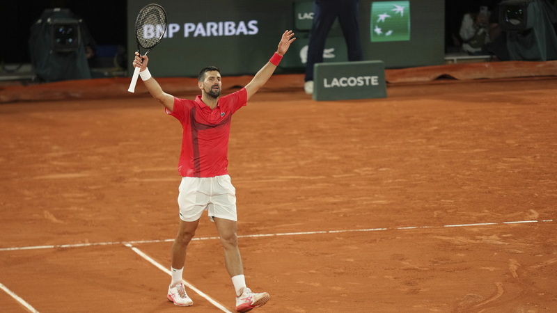Djokovic chuẩn bị cho cuộc đối đầu bán kết với Sinner tại Roland Garros Djokovic chuẩn bị cho cuộc đối đầu bán kết với Sinner tại Roland Garros