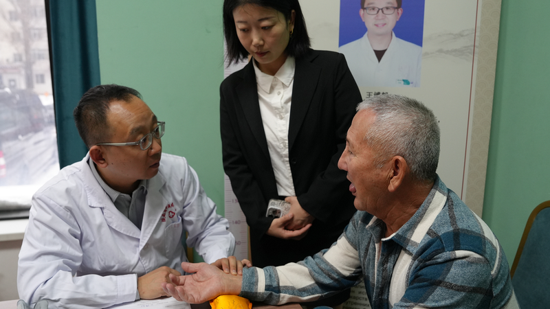 Tân Cương Nổi Lên Như Trung Tâm Y Tế Hợp Tác Giữa Trung Quốc và Trung Á Tân Cương Nổi Lên Như Trung Tâm Y Tế Hợp Tác Giữa Trung Quốc và Trung Á