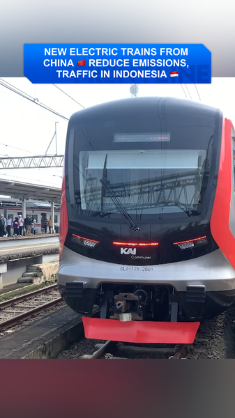 Tàu điện mới tăng cường du lịch xanh ở Indonesia Tàu điện mới tăng cường du lịch xanh ở Indonesia video poster