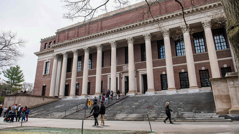 Thẩm phán chặn lệnh cấm mới nhất của Trump đối với sinh viên nước ngoài tại Harvard Thẩm phán chặn lệnh cấm mới nhất của Trump đối với sinh viên nước ngoài tại Harvard