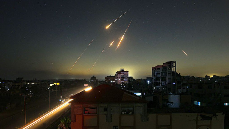 Hai phó chỉ huy Iran bị giết trong cuộc tấn công của Israel; Nhiều cuộc đụng độ phía trước Hai phó chỉ huy Iran bị giết trong cuộc tấn công của Israel; Nhiều cuộc đụng độ phía trước