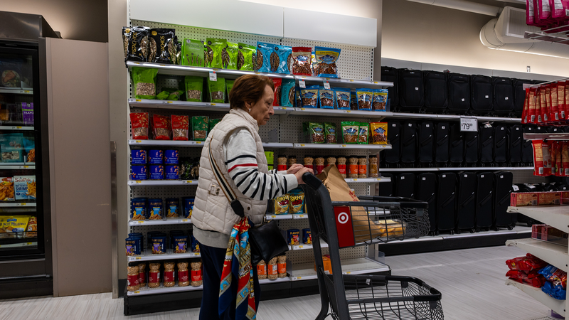 Sách Bé Màu Be của Fed: Kinh tế Mỹ giảm tốc giữa sự bất định về thuế