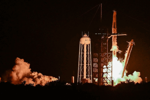 SpaceX Crew Dragon ‘Grace’ đưa phi hành đoàn quốc tế lên ISS SpaceX Crew Dragon 'Grace' đưa phi hành đoàn quốc tế lên ISS