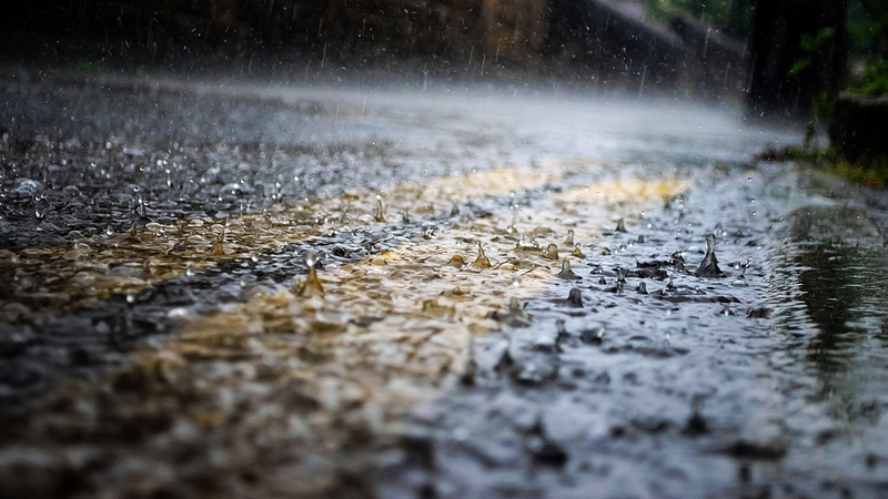 Mưa lớn làm gián đoạn cuộc sống tại tỉnh Vân Nam