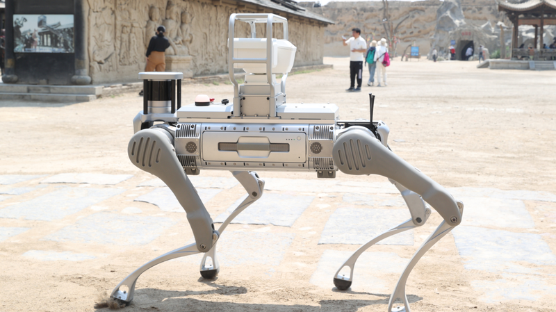 AI Gặp Gỡ Du Lịch: Chó Robot Tuần Tra Studio Phim Ningxia