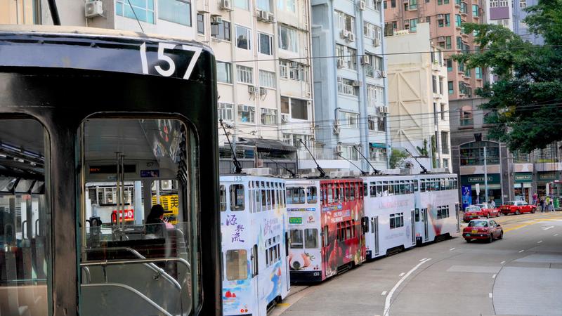 Ding Ding Tram: Chuyến Đi Cổ Điển Qua Lịch Sử Hong Kong Ding Ding Tram: Chuyến Đi Cổ Điển Qua Lịch Sử Hong Kong