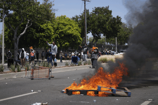 California tuyên bố việc điều động Vệ binh Quốc gia vi phạm chủ quyền tiểu bang