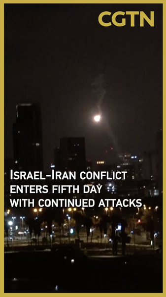 Ngày thứ năm: Xung đột Israel-Iran leo thang với các cuộc tấn công tên lửa mới Ngày thứ năm: Xung đột Israel-Iran leo thang với các cuộc tấn công tên lửa mới video poster