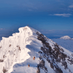 Cảnh Quay Liên Tục Lịch Sử Khi Chinh Phục Đỉnh Núi Qomolangma video poster