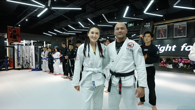 Từ Mic đến Thảm: Giao lưu Văn hóa Jiu-Jitsu tại Bắc Kinh video poster