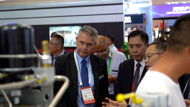 Đại hội Đường sắt Cao tốc Bắc Kinh Trình diễn Công nghệ Tiên tiến Đại hội Đường sắt Cao tốc Bắc Kinh Trình diễn Công nghệ Tiên tiến video poster