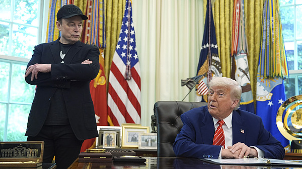 Cuộc đấu giá trợ cấp: Trump vs. Musk về ‘Hóa đơn lớn, đẹp’ Cuộc đấu giá trợ cấp: Trump vs. Musk về 'Hóa đơn lớn, đẹp'
