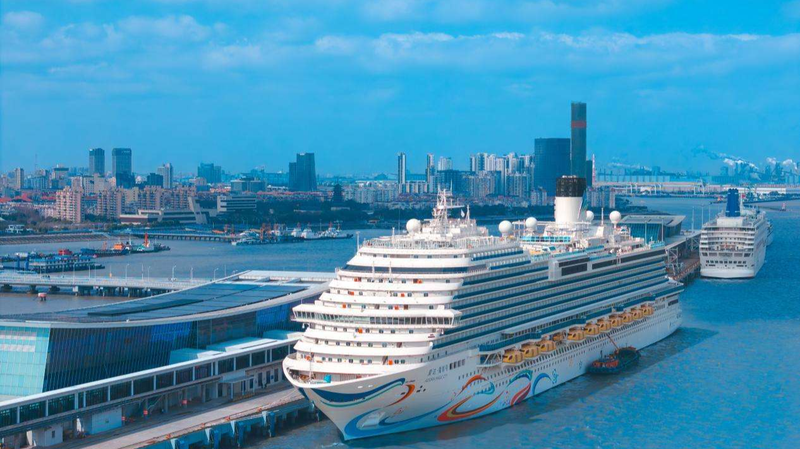 484WLWB9INUYZEXRW5EU - Thế Giới Trong Tầm Tay Từ Chiến Trường Đến Cửa Ngõ Toàn Cầu: Thượng Hải Biến Hình