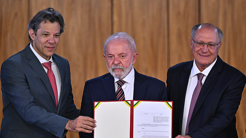 Lula thách thức thuế quan và áp lực khoáng sản của Mỹ Lula thách thức thuế quan và áp lực khoáng sản của Mỹ