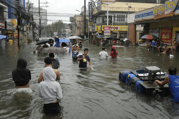 Bão nhiệt đới gây thảm họa tại Philippines: 31 người chết, hàng triệu bị ảnh hưởng Bão nhiệt đới gây thảm họa tại Philippines: 31 người chết, hàng triệu bị ảnh hưởng