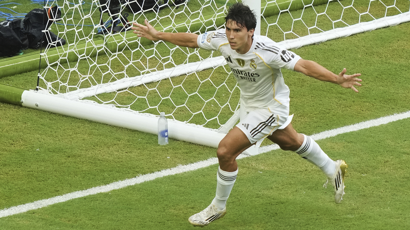 Cú đánh đầu của García đưa Real Madrid vào tứ kết Cúp Thế giới các câu lạc bộ Cú đánh đầu của García đưa Real Madrid vào tứ kết Cúp Thế giới các câu lạc bộ