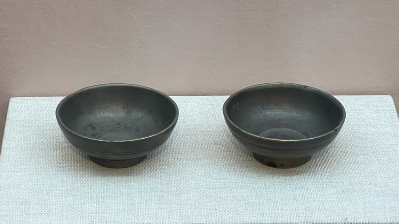 Đánh Bại Cái Nóng: Khám Phá Bí Quyết Làm Mát Cổ Xưa trong Tiểu Thử