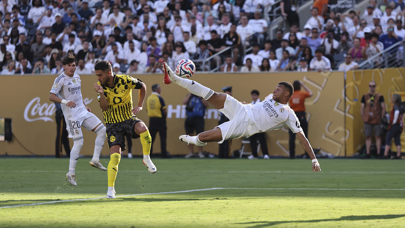 Cú sút tuyệt đẹp của Mbappe giúp Madrid vượt qua Dortmund 3-2 Cú sút tuyệt đẹp của Mbappe giúp Madrid vượt qua Dortmund 3-2