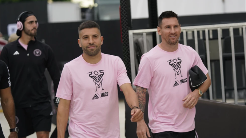 Huấn luyện viên Inter Miami chỉ trích lệnh cấm Messi và Alba của MLS là hà khắc Huấn luyện viên Inter Miami chỉ trích lệnh cấm Messi và Alba của MLS là hà khắc