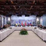 Kyiv mời Moscow đàm phán hòa bình mới giữa leo thang sử dụng drone