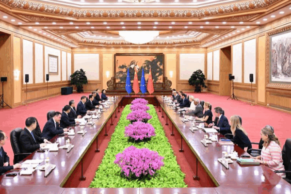 Định Hướng Một Con Đường: 50 Năm Quan Hệ Bền Bỉ Giữa Trung Quốc-EU Định Hướng Một Con Đường: 50 Năm Quan Hệ Bền Bỉ Giữa Trung Quốc-EU