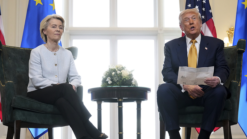 Thỏa thuận thương mại Mỹ-EU gây phản ứng trái chiều khắp Châu Âu Thỏa thuận thương mại Mỹ-EU gây phản ứng trái chiều khắp Châu Âu