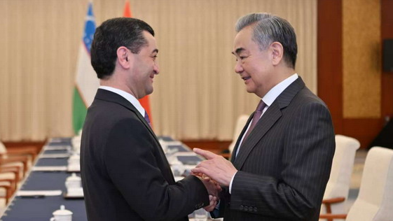 Trung Quốc và Uzbekistan Tăng Cường Quan Hệ Tại Cuộc Gặp Ở Thiên Tân Trung Quốc và Uzbekistan Tăng Cường Quan Hệ Tại Cuộc Gặp Ở Thiên Tân