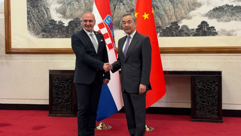 Ngoại giao hành động: Vương Nghị và Radman thúc đẩy quan hệ Croatia-Trung Quốc Ngoại giao hành động: Vương Nghị và Radman thúc đẩy quan hệ Croatia-Trung Quốc
