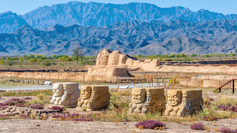 OJ7M572B643OH87B6G1P - Thế Giới Trong Tầm Tay Lăng mộ hoàng gia Xixia: 'Kim tự tháp phương Đông' được UNESCO công nhận video poster