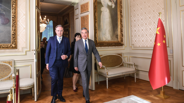 Thủ tướng Bỉ De Wever gặp Bộ trưởng Ngoại giao Trung Quốc Wang Yi tại Brussels Thủ tướng Bỉ De Wever gặp Bộ trưởng Ngoại giao Trung Quốc Wang Yi tại Brussels