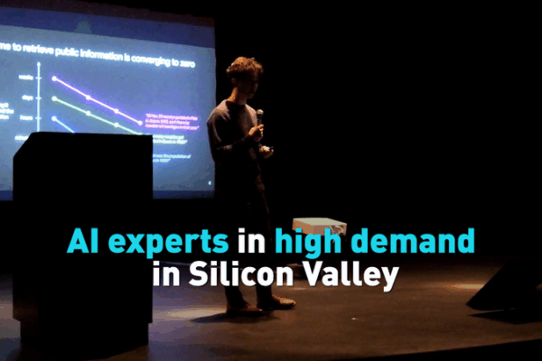 Cuộc đua khốc liệt vì nhân tài AI tại Silicon Valley Cuộc đua khốc liệt vì nhân tài AI tại Silicon Valley video poster