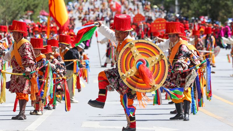 Cuộc Diễu Hành Khampa Mang Văn Hoá Tây Tạng Đến Với Cuộc Sống ở Yushu Cuộc Diễu Hành Khampa Mang Văn Hoá Tây Tạng Đến Với Cuộc Sống ở Yushu