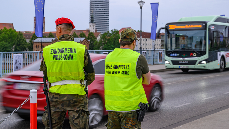 Ba Lan Siết Chặt Biên Giới Giữa Cuộc Tranh Luận Về Di Cư