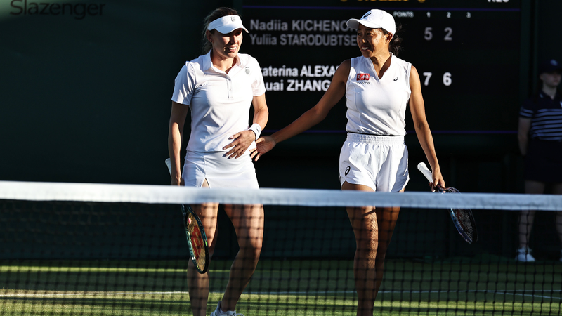 Zhang & Alexandrova Tiến sâu ở Wimbledon; Wang & Zheng Bị Loại Zhang & Alexandrova Tiến sâu ở Wimbledon; Wang & Zheng Bị Loại