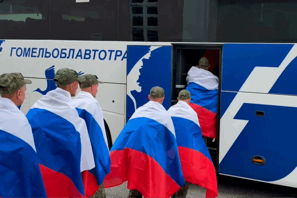 Nga và Ukraine trao đổi 146 tù nhân trong lần đổi mới nhất Nga và Ukraine trao đổi 146 tù nhân trong lần đổi mới nhất
